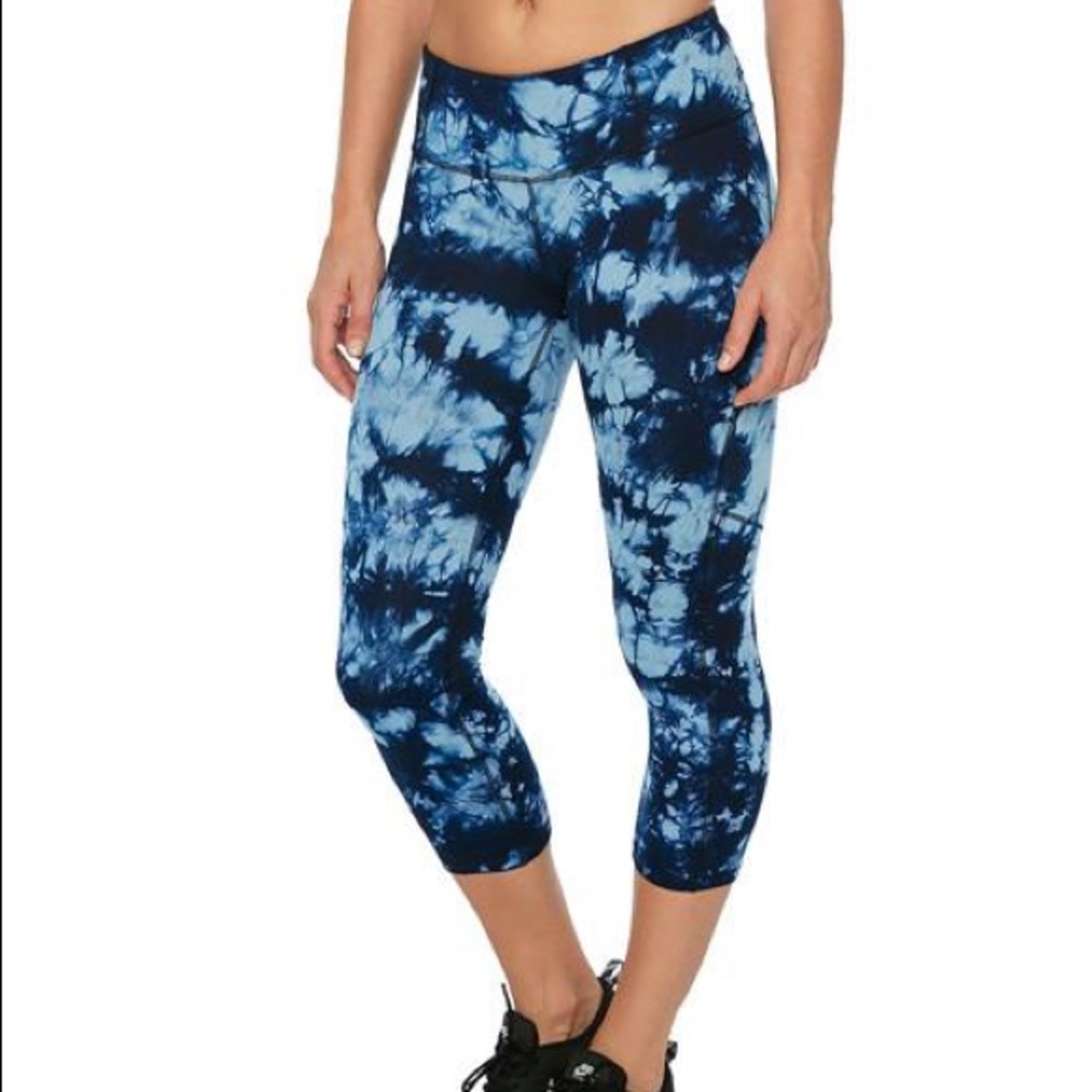 Breathe By Body Glove Cropped Patterned Leggings